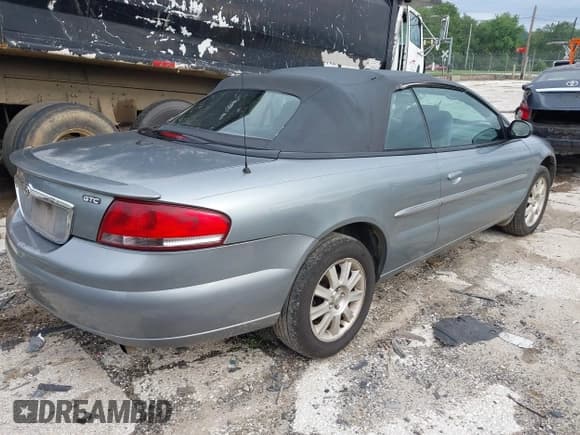 ✅ 2006 Chrysler Sebring GTC • VIN: 1C3EL75R26N283658 • Lot: 42923382. Listed on IAAI with 119,846 mi. Free auction sales archive from the USA and detailed vehicle history report at DreamBid. Image 4.