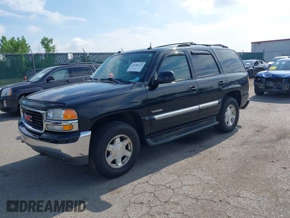 ✅ 2004 GMC Yukon SLT • VIN: 1GKEK13T74J190623 • Lot: 42688123. Wystawiony na IAAI z przebiegiem 113 873 mil. Bezpłatny archiwum sprzedaży aukcyjnych z USA i szczegółowy raport historii pojazdu na DreamBid. Zdjęcie 2.