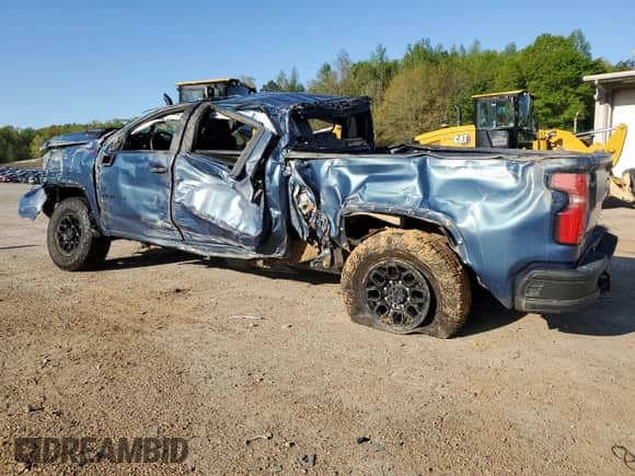 2024 Chevrolet Silverado 2500HD ZR2 с VIN 1GC4YYEY2RF380623, выставлен на аукционе Copart как лот 51889365 с пробегом 22 689 миль миль и Списание • Salvage title. История ставок и продаж доступна на DreamBid. Изображение 2.