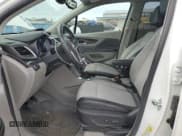 ✅ 2015 Buick Encore Convenience • VIN: KL4CJBSB5FB053403 • Лот: 86082485. Опубликован ранее на Copart с пробегом 102 605 миль. Бесплатный доступ к архиву аукционных продаж из США и подробный отчёт об истории автомобиля на DreamBid. Изображение 7.