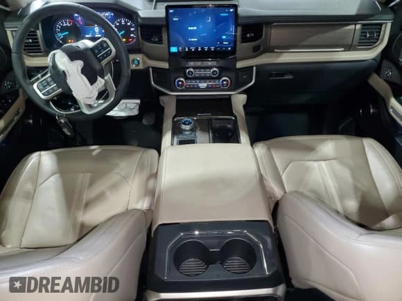 ✅ 2024 Ford Expedition Limited • VIN: 1FMJU1K84REA56424 • Lot: 47478895. Listed on Copart with 19,007 mi. Free auction sales archive from the USA and detailed vehicle history report at DreamBid. Image 8.