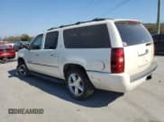✅ 2009 Chevrolet Suburban LTZ • VIN: 1GNFC36J59R220706 • Lot: 77899604. Wystawiony na Copart z przebiegiem 173 523 mil. Bezpłatny archiwum sprzedaży aukcyjnych z USA i szczegółowy raport historii pojazdu na DreamBid. Zdjęcie 2.