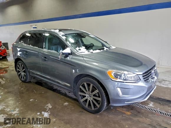 ✅ 2017 Volvo XC60 Inscription • VIN: YV449MRU9H2125614 • Lot: 91019885. Listed on Copart with 102,238 mi. Free auction sales archive from the USA and detailed vehicle history report at DreamBid. Image 4.
