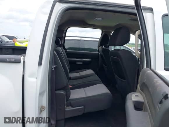 2009 Chevrolet Silverado 1500 LS with VIN 3GCEK13C99G126135, listed as a IAAI auction lot 42794456 with 174,551 mi miles and . Bid and sale history available at DreamBid. Image 8.