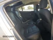 ✅ 2013 Chevrolet Volt • VIN: 1G1RH6E42DU136202 • Lot: 70451844. Wystawiony na Copart z przebiegiem 130 116 mil. Bezpłatny archiwum sprzedaży aukcyjnych z USA i szczegółowy raport historii pojazdu na DreamBid. Zdjęcie 10.