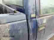 1996 Chevrolet Silverado 3500 z VIN 1GCHK34R2TZ109809, wystawiony jako IAAI lot #43568307 z przebiegiem 130 682 mil mil oraz . Historia ofert i sprzedaży dostępna na DreamBid. Obrazek 6.