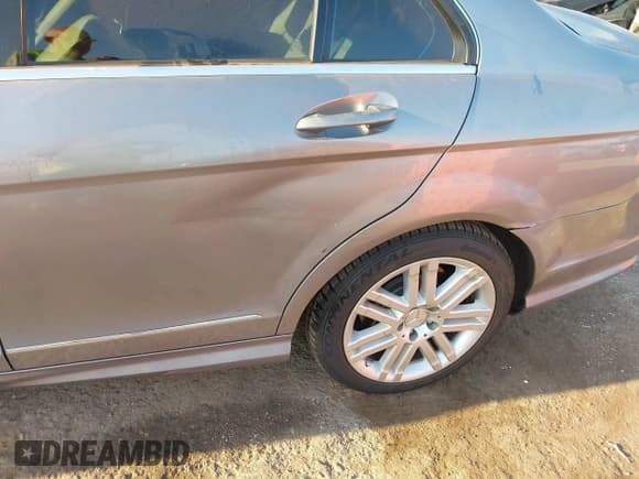 ✅ 2008 Mercedes-Benz C 300 Sport • VIN: WDDGF54X78R029834 • Lot: 43354217. Wystawiony na IAAI z przebiegiem 170 855 mil. Bezpłatny archiwum sprzedaży aukcyjnych z USA i szczegółowy raport historii pojazdu na DreamBid. Zdjęcie 6.