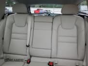 ✅ 2021 Volvo V60 • VIN: YV4102WK7M1078426 • Lot: 63645835. Wystawiony na Copart z przebiegiem 20 759 mil. Bezpłatny archiwum sprzedaży aukcyjnych z USA i szczegółowy raport historii pojazdu na DreamBid. Zdjęcie 10.