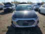 2018 Hyundai Elantra Value Edition z VIN 5NPD84LF6JH378412, wystawiony jako Copart lot #89515895 z przebiegiem 71 456 mil mil oraz Szkoda całkowita • Salvage title. Historia ofert i sprzedaży dostępna na DreamBid. Obrazek 5.