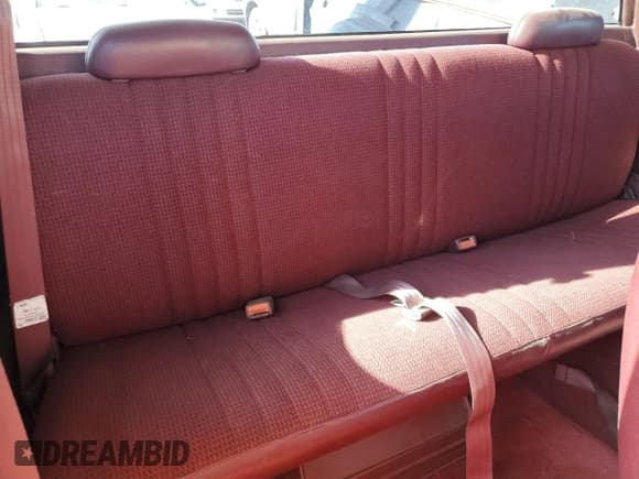 ✅ 1997 Chevrolet Silverado 1500 • VIN: 1GCEC19R8VE176874 • Lot: 71159735. Wystawiony na Copart z przebiegiem 195 845 mil. Bezpłatny archiwum sprzedaży aukcyjnych z USA i szczegółowy raport historii pojazdu na DreamBid. Zdjęcie 10.