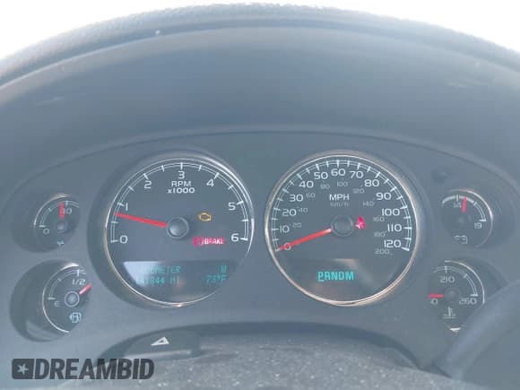 ✅ 2013 Chevrolet Tahoe LT • VIN: 1GNSKBE04DR319031 • Лот: 42854800. Опубликован ранее на IAAI с пробегом 141 844 миль. Бесплатный доступ к архиву аукционных продаж из США и подробный отчёт об истории автомобиля на DreamBid. Изображение 7.