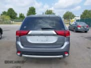 ✅ 2018 Mitsubishi Outlander ES • VIN: JA4AZ3A36JZ042040 • Лот: 42693066. Опубликован ранее на IAAI с пробегом 177 354 миль. Бесплатный доступ к архиву аукционных продаж из США и подробный отчёт об истории автомобиля на DreamBid. Изображение 16.