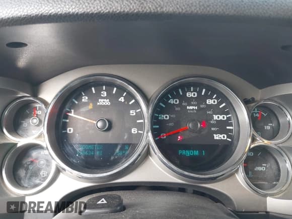 ✅ 2013 Chevrolet Silverado 2500HD LT • VIN: 1GC1KXCG2DF139002 • Lot: 41979888. Listed on IAAI with 198,634 mi. Free auction sales archive from the USA and detailed vehicle history report at DreamBid. Image 7.