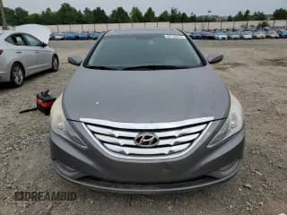 ✅ 2013 Hyundai Sonata SE • VIN: 5NPEC4ABXDH745884 • Lot: 64142574. Listed on Copart with 110,665 mi. Free auction sales archive from the USA and detailed vehicle history report at DreamBid. Image 5.