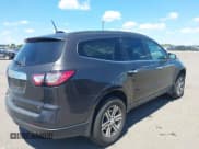 ✅ 2017 Chevrolet Traverse LT • VIN: 1GNKVHKD7HJ191955 • Lot: 42606606. Wystawiony na IAAI z przebiegiem 164 668 mil. Bezpłatny archiwum sprzedaży aukcyjnych z USA i szczegółowy raport historii pojazdu na DreamBid. Zdjęcie 4.