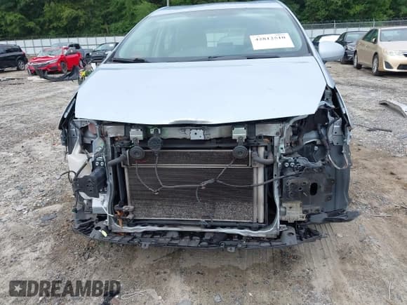 ✅ 2015 Toyota Prius Two • VIN: JTDZN3EU0FJ022766 • Lot: 42812510. Listed on IAAI with 233,074 mi. Free auction sales archive from the USA and detailed vehicle history report at DreamBid. Image 6.