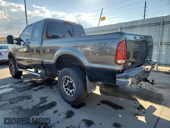 ✅ 2004 Ford F-250 XL • VIN: 1FTNX21P94EB27458 • Лот: 69597115. Опубликован ранее на Copart с пробегом 185 146 миль. Бесплатный доступ к архиву аукционных продаж из США и подробный отчёт об истории автомобиля на DreamBid. Изображение 2.