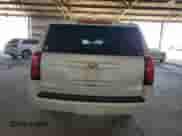 2019 Chevrolet Suburban LT z VIN 1GNSCHKC2KR361855, wystawiony jako Copart lot #84461665 z przebiegiem 80 103 mil mil oraz Szkoda całkowita • Salvage title. Historia ofert i sprzedaży dostępna na DreamBid. Obrazek 6.