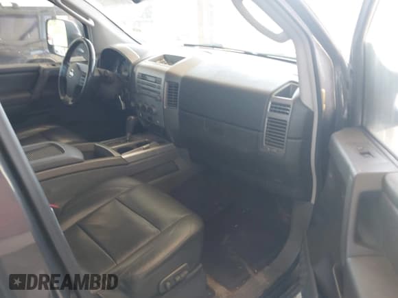 ✅ 2005 Nissan Titan LE • VIN: 1N6AA07B75N553857 • Lot: 42110183. Listed on IAAI with 166,064 mi. Free auction sales archive from the USA and detailed vehicle history report at DreamBid. Image 5.