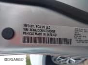 ✅ 2025 Jeep Compass Limited • VIN: 3C4NJDCN1ST505956 • Lot: 43500435. Wystawiony na IAAI z przebiegiem 8 690 mil. Bezpłatny archiwum sprzedaży aukcyjnych z USA i szczegółowy raport historii pojazdu na DreamBid. Zdjęcie 9.