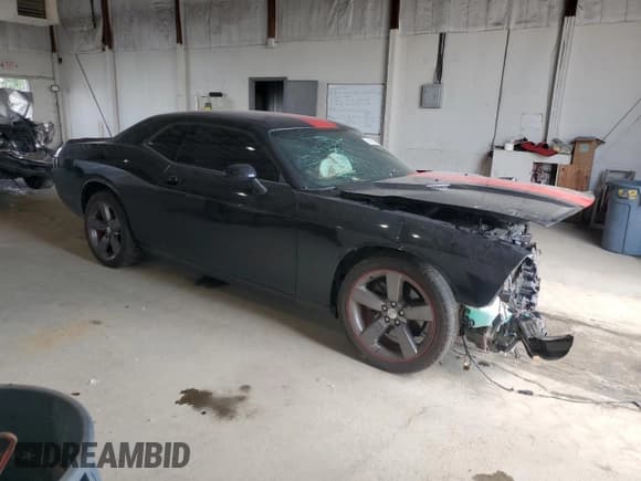 ✅ 2013 Dodge Challenger SXT • VIN: 2C3CDYAG3DH530982 • Lot: 69474205. Listed on Copart with 91,878 mi. Free auction sales archive from the USA and detailed vehicle history report at DreamBid. Image 4.