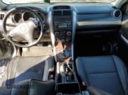 ✅ 2006 Suzuki Grand Vitara Luxury • VIN: JS3TD947864101142 • Лот: 80312535. Опубликован ранее на Copart с пробегом 212 436 миль. Бесплатный доступ к архиву аукционных продаж из США и подробный отчёт об истории автомобиля на DreamBid. Изображение 8.