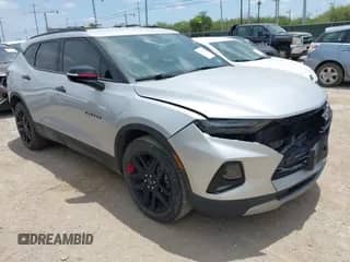 2021 Chevrolet Blazer LT z VIN 3GNKBCR42MS500211, wystawiony jako IAAI lot #42798724 z przebiegiem 98 575 mil mil oraz . Historia ofert i sprzedaży dostępna na DreamBid. Obrazek 1.