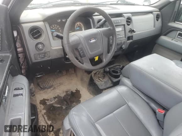 ✅ 2011 Ford F-150 XL • VIN: 1FTMF1EM0BKD92695 • Lot: 85693775. Listed on Copart with 54,818 mi. Free auction sales archive from the USA and detailed vehicle history report at DreamBid. Image 8.