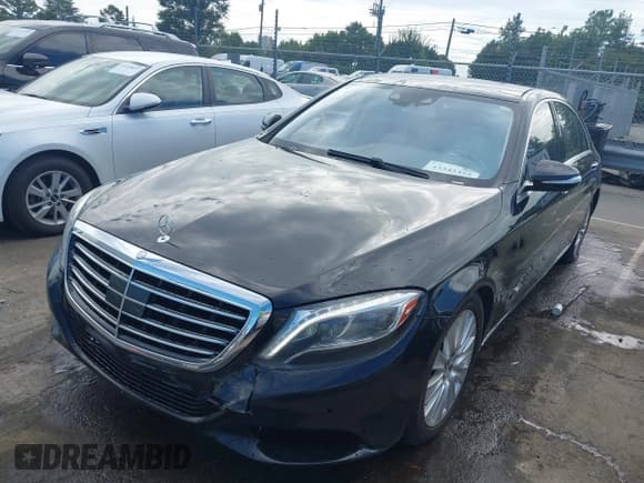 ✅ 2015 Mercedes-Benz S 550 • VIN: WDDUG8CB3FA123163 • Лот: 43342355. Опубликован ранее на IAAI с пробегом 132 465 миль. Бесплатный доступ к архиву аукционных продаж из США и подробный отчёт об истории автомобиля на DreamBid. Изображение 2.