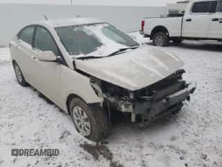 2016 Hyundai Accent SE с VIN KMHCT4AE5GU017042, выставлен на аукционе Copart как лот 51925882 с пробегом 115 142 миль миль и . История ставок и продаж доступна на DreamBid. Изображение 1.