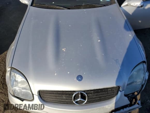 ✅ 2001 Mercedes-Benz SLK 230 Kompressor • VIN: WDBKK49F11F208161 • Лот: 89014555. Опубликован ранее на Copart с пробегом 50 820 миль. Бесплатный доступ к архиву аукционных продаж из США и подробный отчёт об истории автомобиля на DreamBid. Изображение 11.