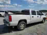 ✅ 2004 Chevrolet Silverado 1500 LS • VIN: 2GCEC13T941347409 • Лот: 70205925. Опубликован ранее на Copart с пробегом 393 526 миль. Бесплатный доступ к архиву аукционных продаж из США и подробный отчёт об истории автомобиля на DreamBid. Изображение 3.