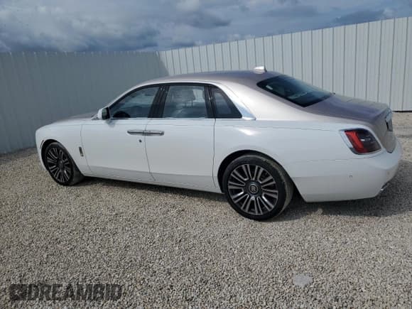 ✅ 2021 Rolls-Royce Ghost • VIN: SCATV0C08MU206683 • Lot: 71416214. Listed on Copart with 40,756 mi. Free auction sales archive from the USA and detailed vehicle history report at DreamBid. Image 2.