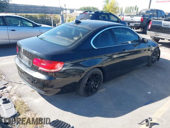 ✅ 2008 BMW 3 Series 328i • VIN: WBAWB33528P134277 • Лот: 43400258. Опубликован ранее на IAAI с пробегом 134 776 миль. Бесплатный доступ к архиву аукционных продаж из США и подробный отчёт об истории автомобиля на DreamBid. Изображение 4.