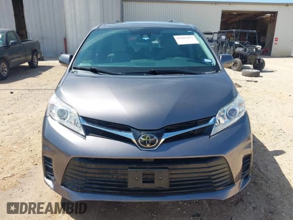 ✅ 2020 Toyota Sienna LE Auto Access Seat • VIN: 5TDKZ3DC2LS036312 • Лот: 42307857. Опубликован ранее на IAAI с пробегом 107 653 миль. Бесплатный доступ к архиву аукционных продаж из США и подробный отчёт об истории автомобиля на DreamBid. Изображение 12.