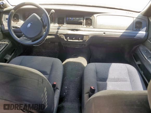 ✅ 2007 Ford Police Interceptor • VIN: 2FAFP71W37X115212 • Лот: 69371995. Опубликован ранее на Copart с пробегом 134 127 миль. Бесплатный доступ к архиву аукционных продаж из США и подробный отчёт об истории автомобиля на DreamBid. Изображение 8.