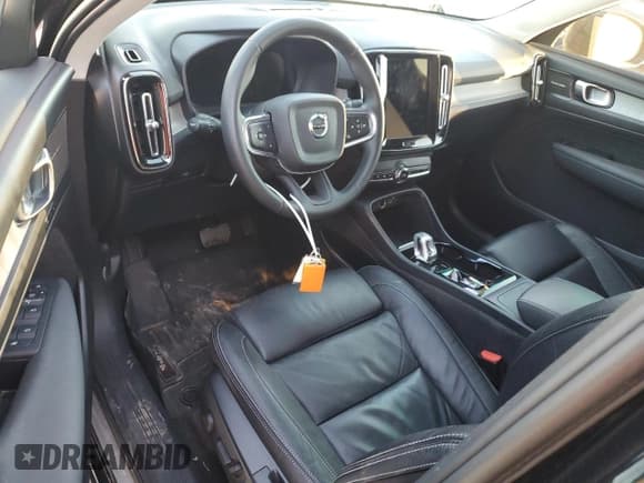 ✅ 2023 Volvo XC40 Ultimate Dark Theme • VIN: YV4L12UX8P2964743 • Lot: 84231494. Listed on Copart with 32,918 mi. Free auction sales archive from the USA and detailed vehicle history report at DreamBid. Image 8.