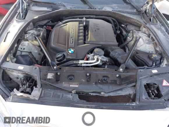 ✅ 2014 BMW 5 Series 535i • VIN: WBA5B1C59ED484177 • Lot: 43442810. Listed on IAAI with 251,950 mi. Free auction sales archive from the USA and detailed vehicle history report at DreamBid. Image 10.