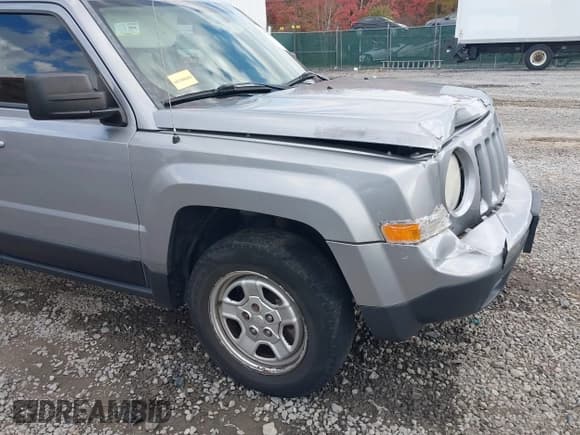 ✅ 2014 Jeep Patriot Sport • VIN: 1C4NJRBB0ED880574 • Лот: 43505140. Опубликован ранее на IAAI с пробегом 171 269 миль. Бесплатный доступ к архиву аукционных продаж из США и подробный отчёт об истории автомобиля на DreamBid. Изображение 17.
