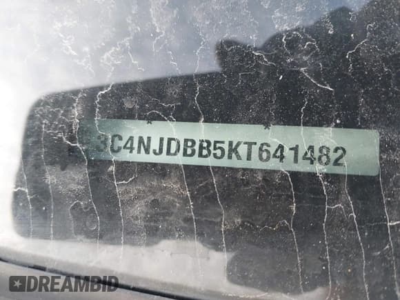 ✅ 2019 Jeep Compass Altitude • VIN: 3C4NJDBB5KT641482 • Lot: 43705983. Listed on IAAI with 140,929 mi. Free auction sales archive from the USA and detailed vehicle history report at DreamBid. Image 9.