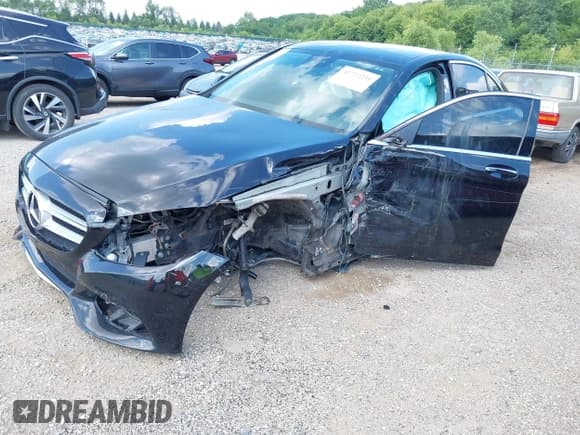 ✅ 2017 Mercedes-Benz C 300 • VIN: 55SWF4KB8HU206046 • Lot: 42722231. Listed on IAAI with 103,294 mi. Free auction sales archive from the USA and detailed vehicle history report at DreamBid. Image 17.