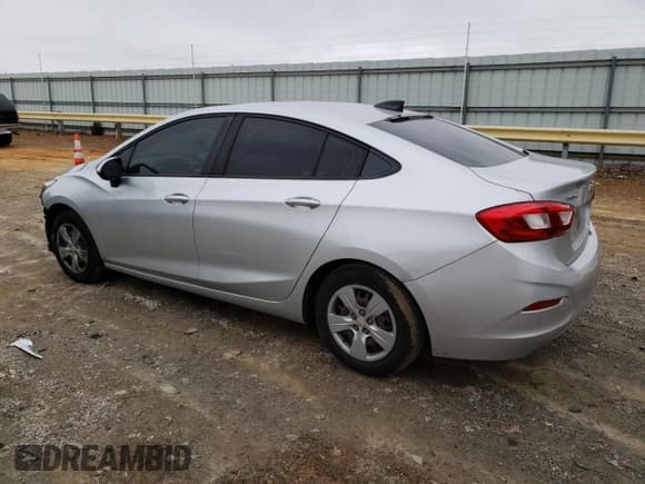 ✅ 2017 Chevrolet Cruze LS • VIN: 1G1BC5SM8H7216669 • Лот: 36403163. Опубликован ранее на Copart с пробегом 143 947 миль. Бесплатный доступ к архиву аукционных продаж из США и подробный отчёт об истории автомобиля на DreamBid. Изображение 2.