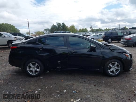 ✅ 2020 Nissan Versa S • VIN: 3N1CN8DV9LL870620 • Lot: 43387317. Listed on IAAI with 42,099 mi. Free auction sales archive from the USA and detailed vehicle history report at DreamBid. Image 12.