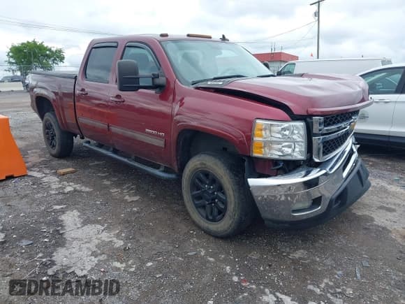 ✅ 2014 Chevrolet Silverado 2500HD LT • VIN: 1GC1KXCG4EF163710 • Lot: 42291643. Wystawiony na IAAI z przebiegiem 156 395 mil. Bezpłatny archiwum sprzedaży aukcyjnych z USA i szczegółowy raport historii pojazdu na DreamBid. Zdjęcie 1.