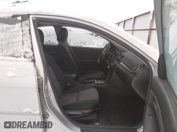 ✅ 2008 Mazda 3 i Touring • VIN: JM1BK32G981780696 • Лот: 43787966. Опубликован ранее на IAAI с пробегом 217 765 миль. Бесплатный доступ к архиву аукционных продаж из США и подробный отчёт об истории автомобиля на DreamBid. Изображение 5.