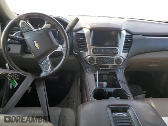 ✅ 2017 Chevrolet Suburban LT • VIN: 1GNSKHKC1HR270992 • Lot: 75316344. Wystawiony na Copart z przebiegiem Nie podano. Bezpłatny archiwum sprzedaży aukcyjnych z USA i szczegółowy raport historii pojazdu na DreamBid. Zdjęcie 8.