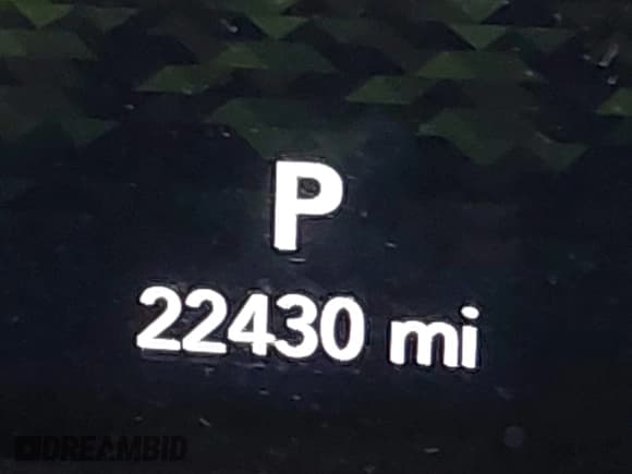 ✅ 2022 Jeep Wrangler Unlimited Sahara • VIN: 1C4HJXEG4NW186063 • Lot: 40927600. Wystawiony na IAAI z przebiegiem 22 430 mil. Bezpłatny archiwum sprzedaży aukcyjnych z USA i szczegółowy raport historii pojazdu na DreamBid. Zdjęcie 15.