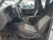 ✅ 2006 Ford Ranger XL • VIN: 1FTYR14D66PA38960 • Lot: 95885275. Wystawiony na Copart z przebiegiem 203 266 mil. Bezpłatny archiwum sprzedaży aukcyjnych z USA i szczegółowy raport historii pojazdu na DreamBid. Zdjęcie 7.