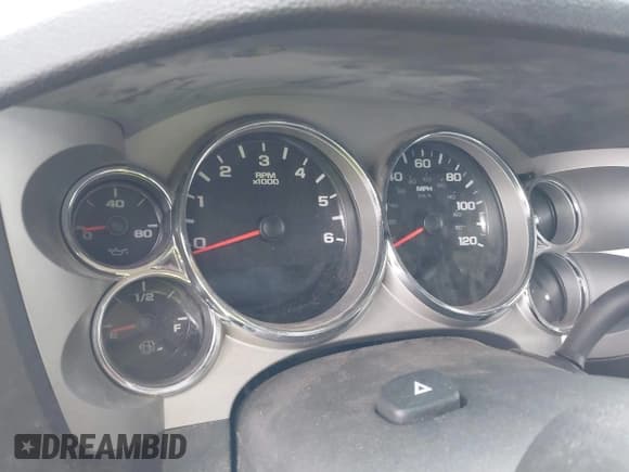 ✅ 2008 Chevrolet Silverado 2500HD 1LT • VIN: 1GCHK29K98E154928 • Lot: 41439766. Wystawiony na IAAI z przebiegiem Nie podano. Bezpłatny archiwum sprzedaży aukcyjnych z USA i szczegółowy raport historii pojazdu na DreamBid. Zdjęcie 15.