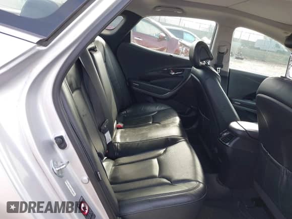 2013 Hyundai Azera с VIN KMHFH4JG9DA323254, выставлен на аукционе IAAI как лот 41776183 с пробегом 73 489 миль миль и . История ставок и продаж доступна на DreamBid. Изображение 8.